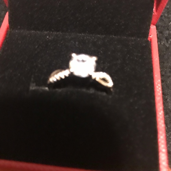 New silver Who is man made diamond beautiful size 6 1/2 - Picture 2 of 8